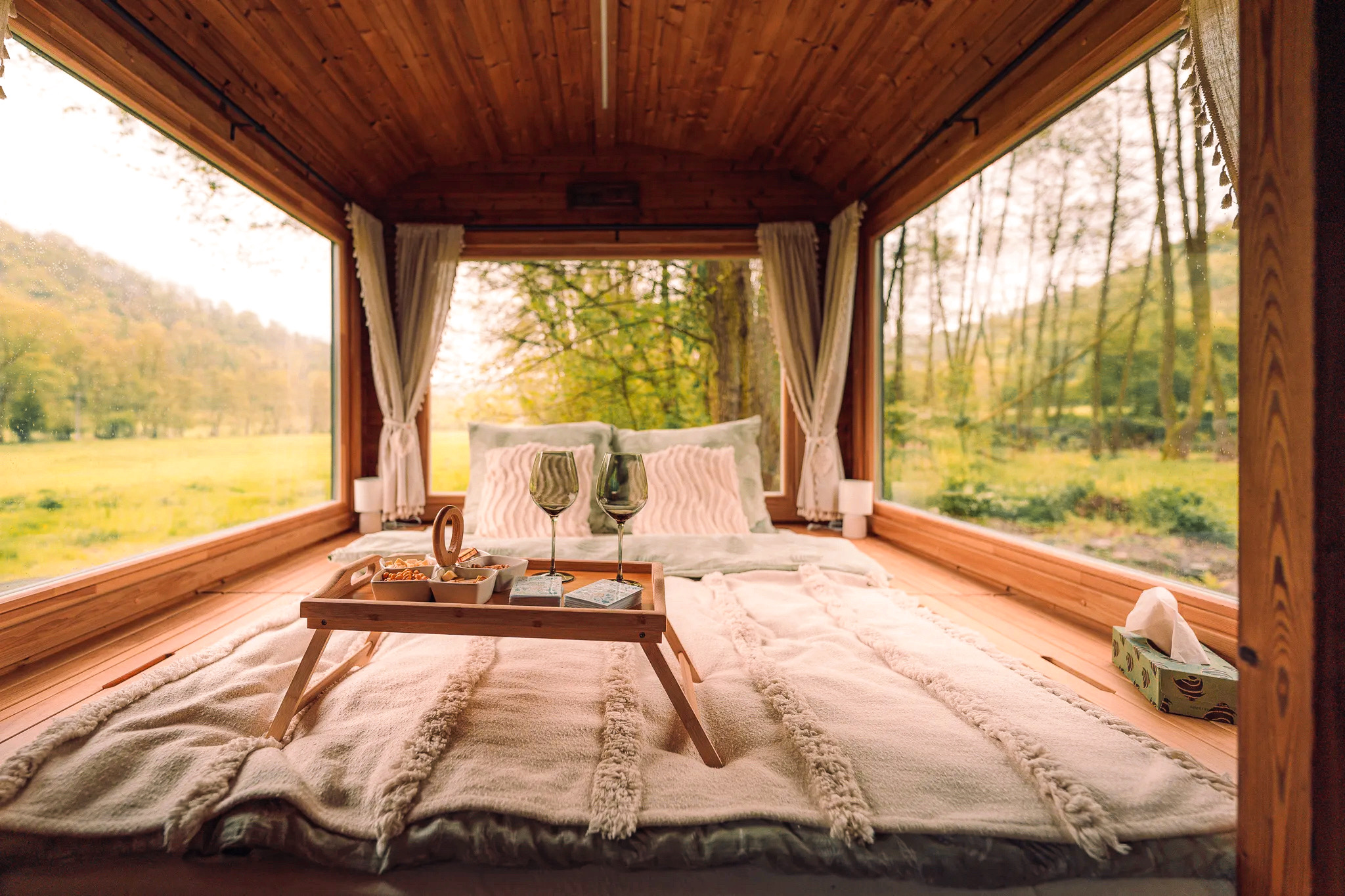 Večer u ohně a jídlo v přírodě