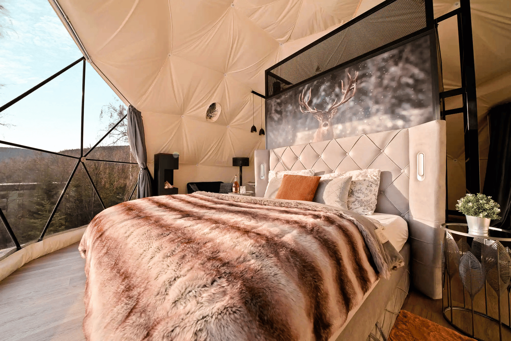 Glamping s luxusním vybavením